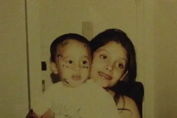 Wifisfuneral - Pain (feat. beta.files)